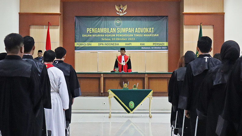 PENYUMPAHAN ADVOKAT 14