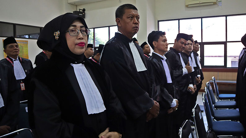 PENYUMPAHAN ADVOKAT 16