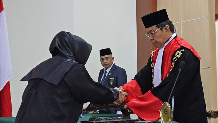 PENYUMPAHAN ADVOKAT 12