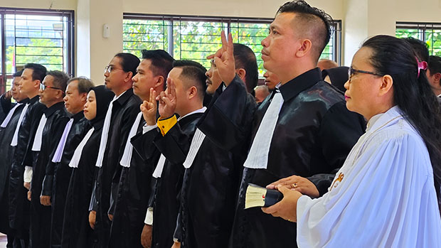 Penyumpahan advokat8 8 24 0B