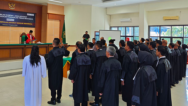 Penyumpahan advokat8 8 24 0D