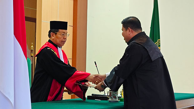 Penyumpahan advokat8 8 24 0F