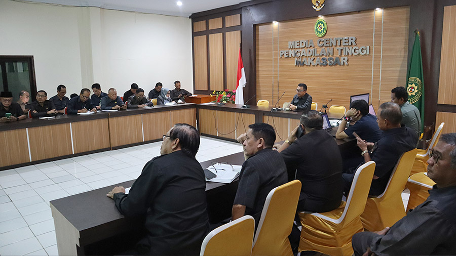 RAPAT KETERBUKAANINFORMASI 05