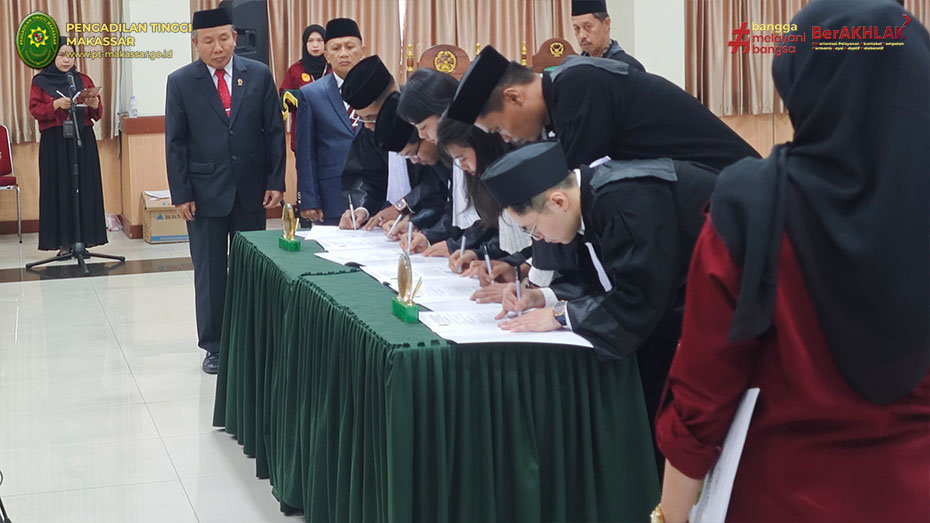 sumpah advokat 17 09 25 0c